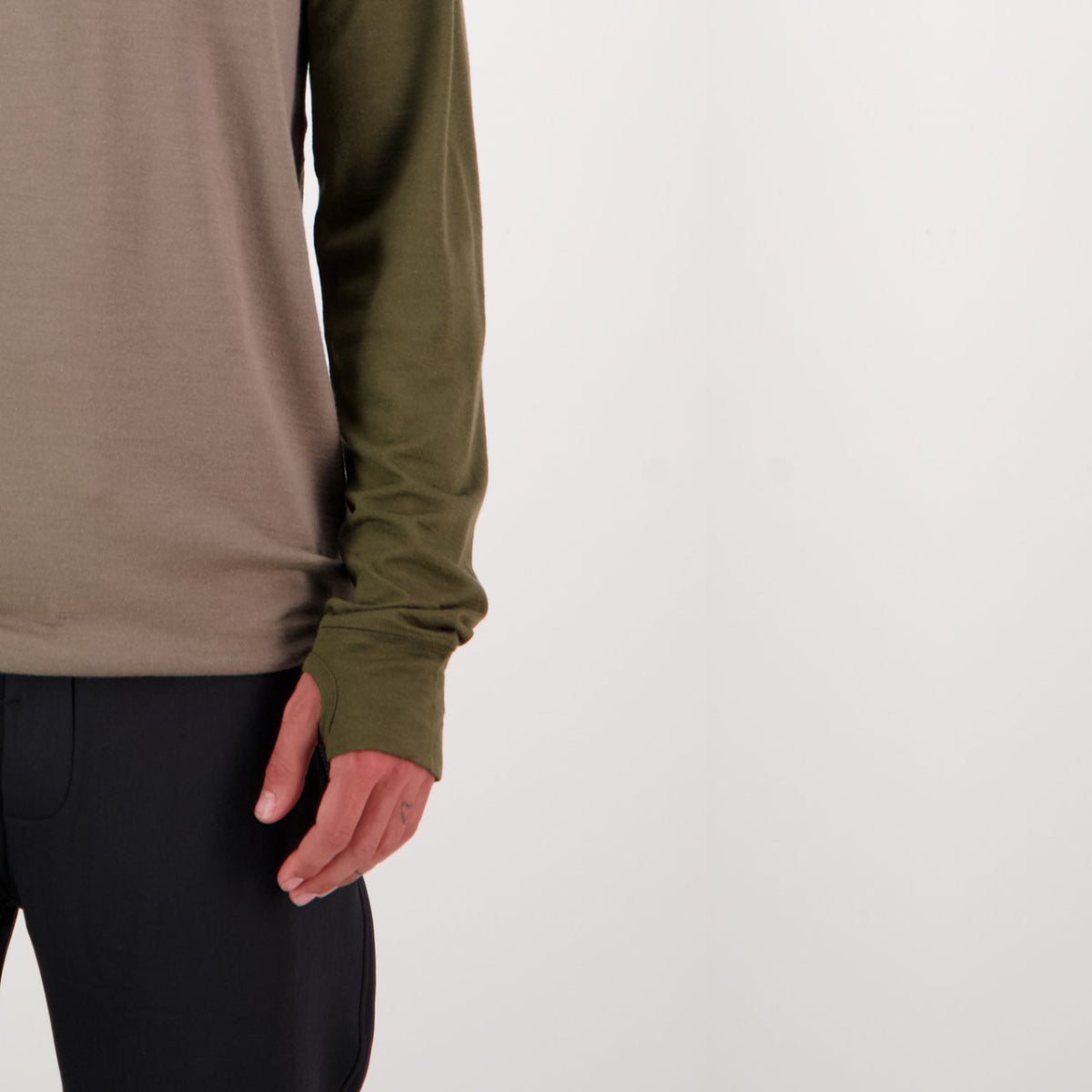 Mons Royale - Men's Yotei LS - Dark Olive / Walnut