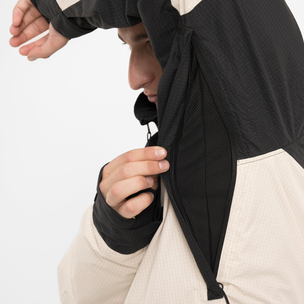 Armada - Men's Salisbury 2L Anorak - Black / Natural