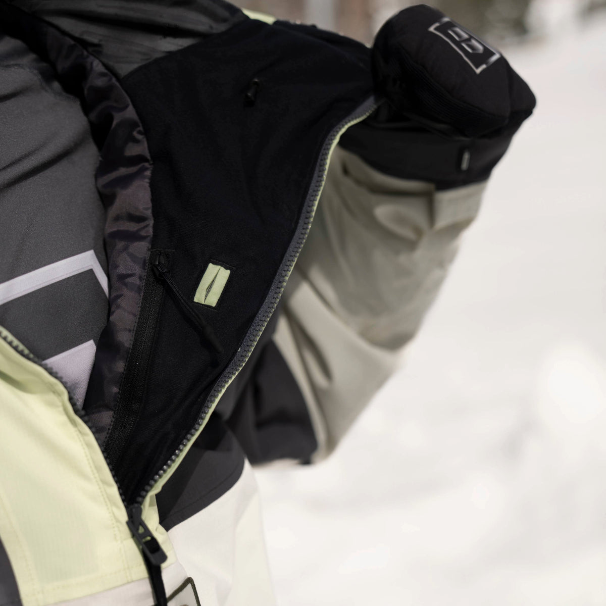 Armada (Sample) - Men's Gansett 2L Insulated Anorak - Cream/Anthracite
