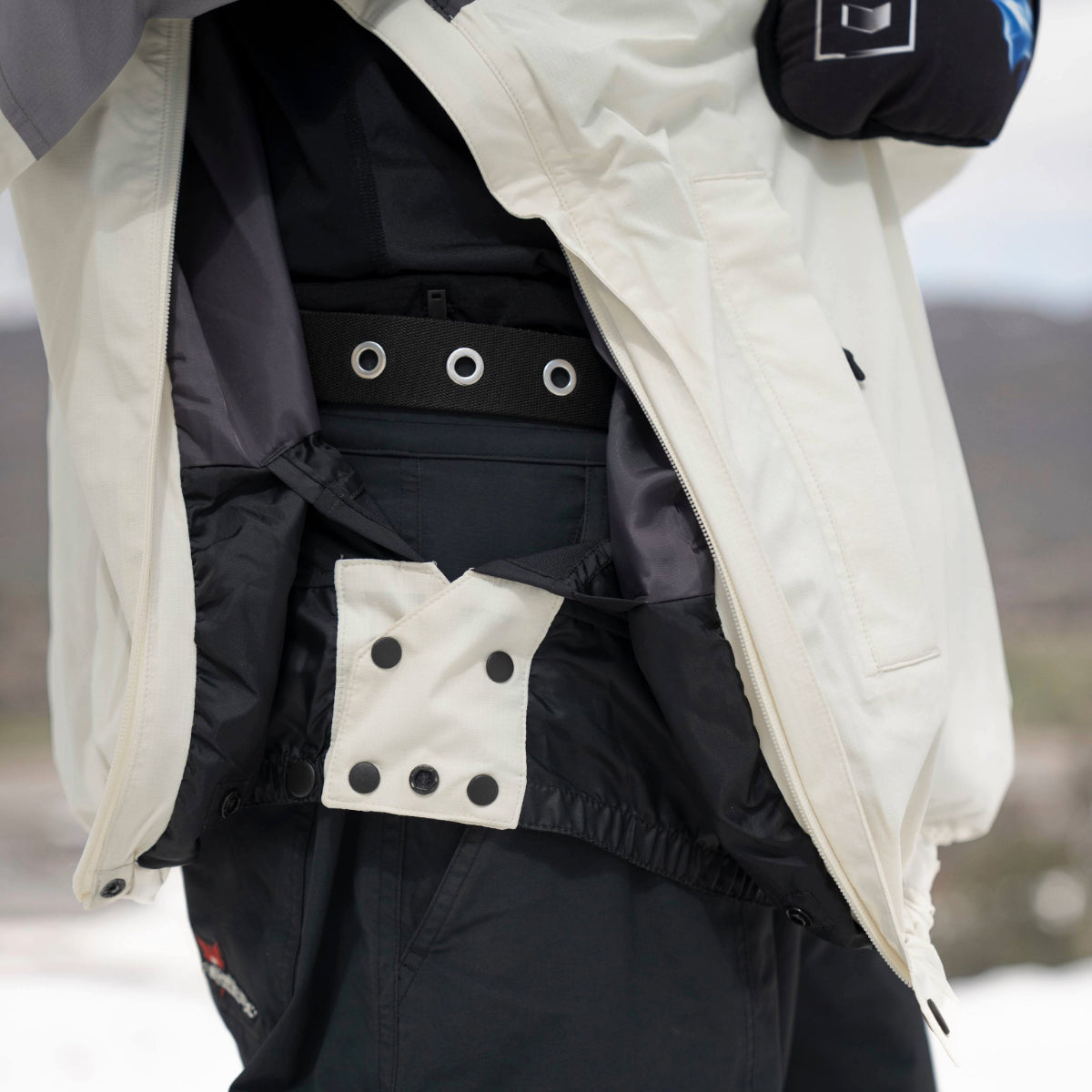 Armada (Sample) - Men's Gansett 2L Insulated Anorak - Cream/Anthracite