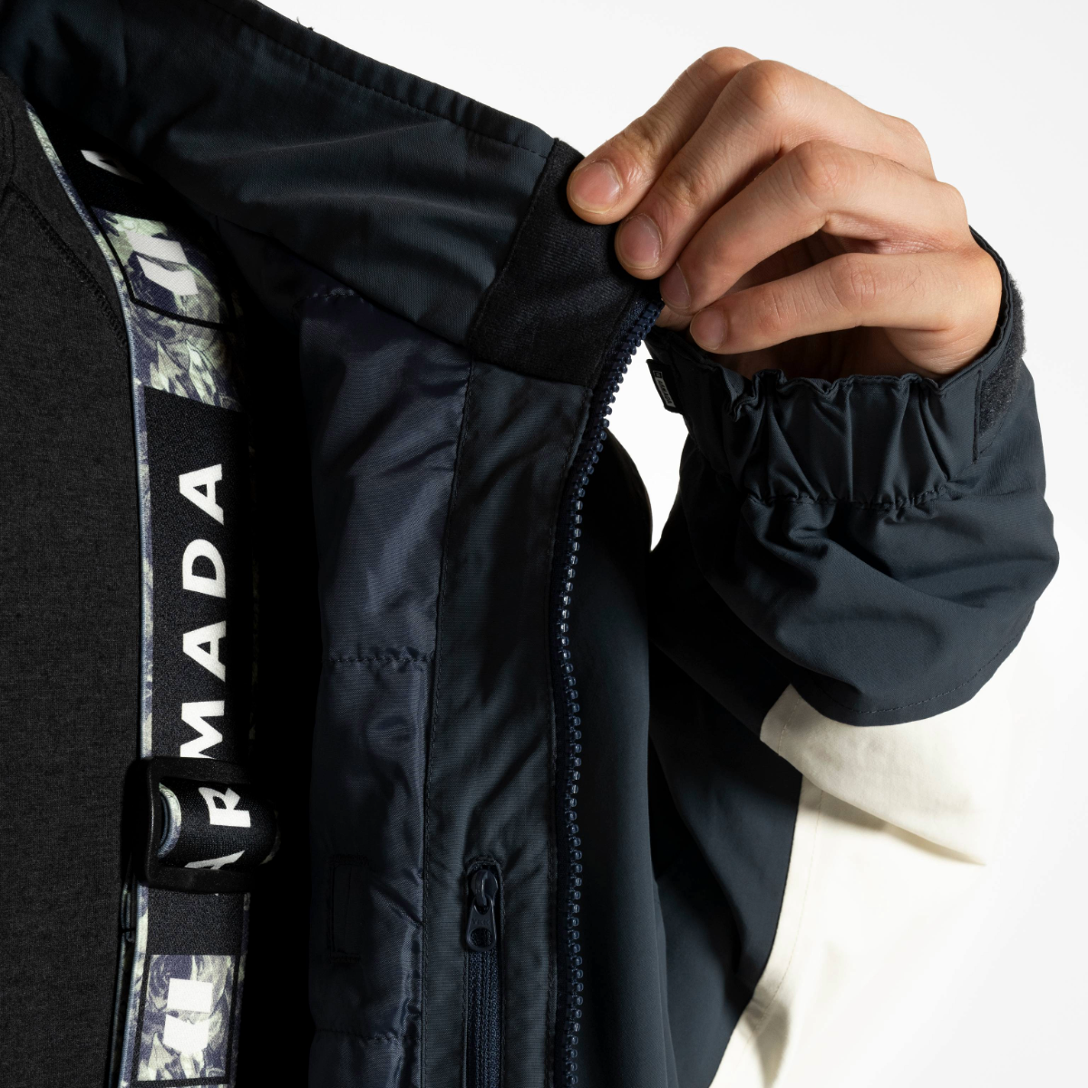 Armada (Sample) - Men's Sarin 2L Insulated Jacket - Indigo/Cream/Macha