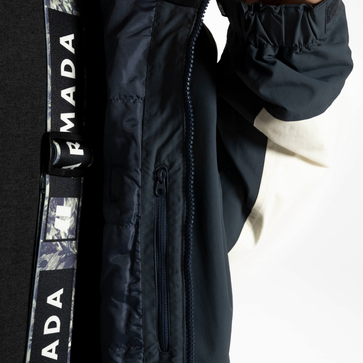 Armada (Sample) - Men's Sarin 2L Insulated Jacket - Indigo/Cream/Macha