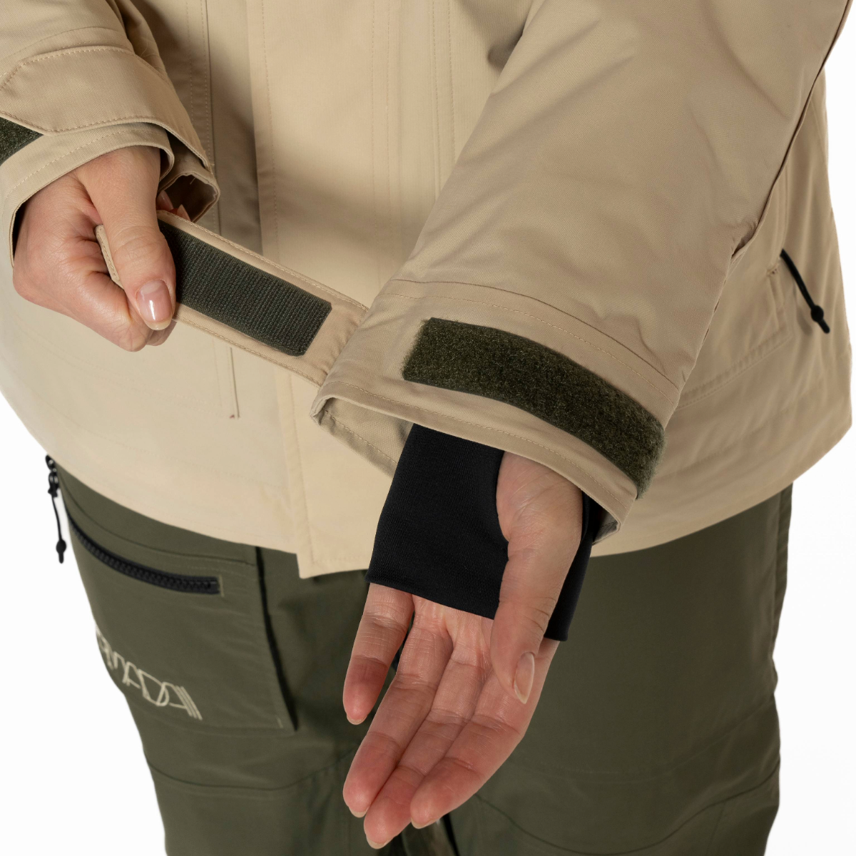 Armada (Sample) - Women's Elvy 2L Shell Jacket - Safari