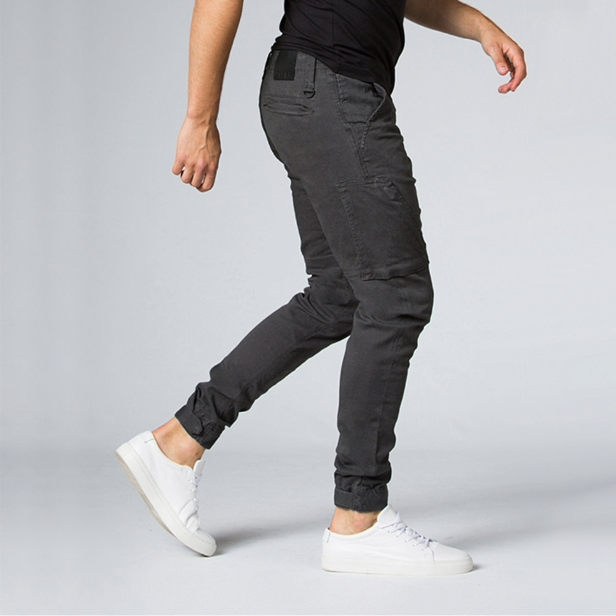 Duer - Men's Live Free Adventure Pant - Charcoal