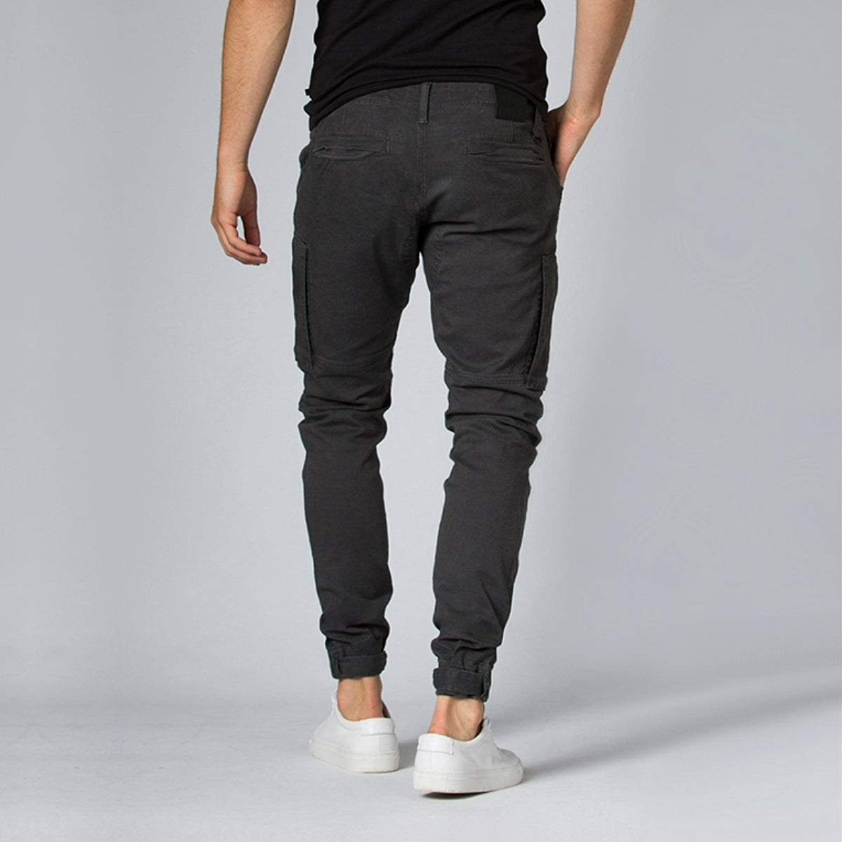 Duer - Men's Live Free Adventure Pant - Charcoal