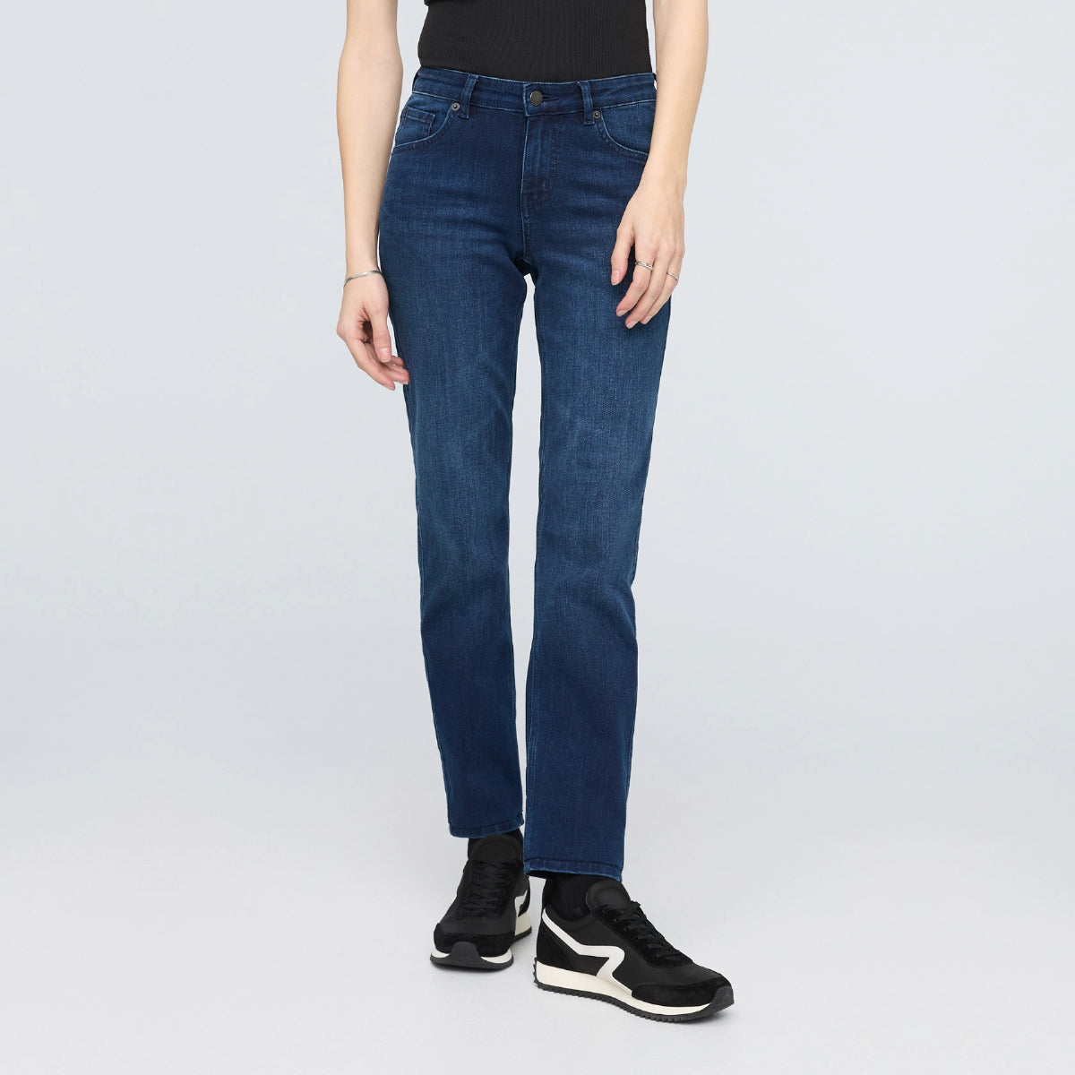 Duer (Sample) - Women's Performance Denim Girlfriend Jeans - Deep Sea Blue
