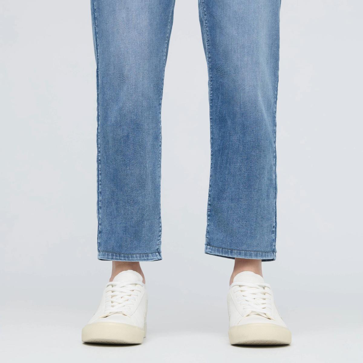 Duer (Sample) - Women's Performance Denim Harbour Pant - Light Stone