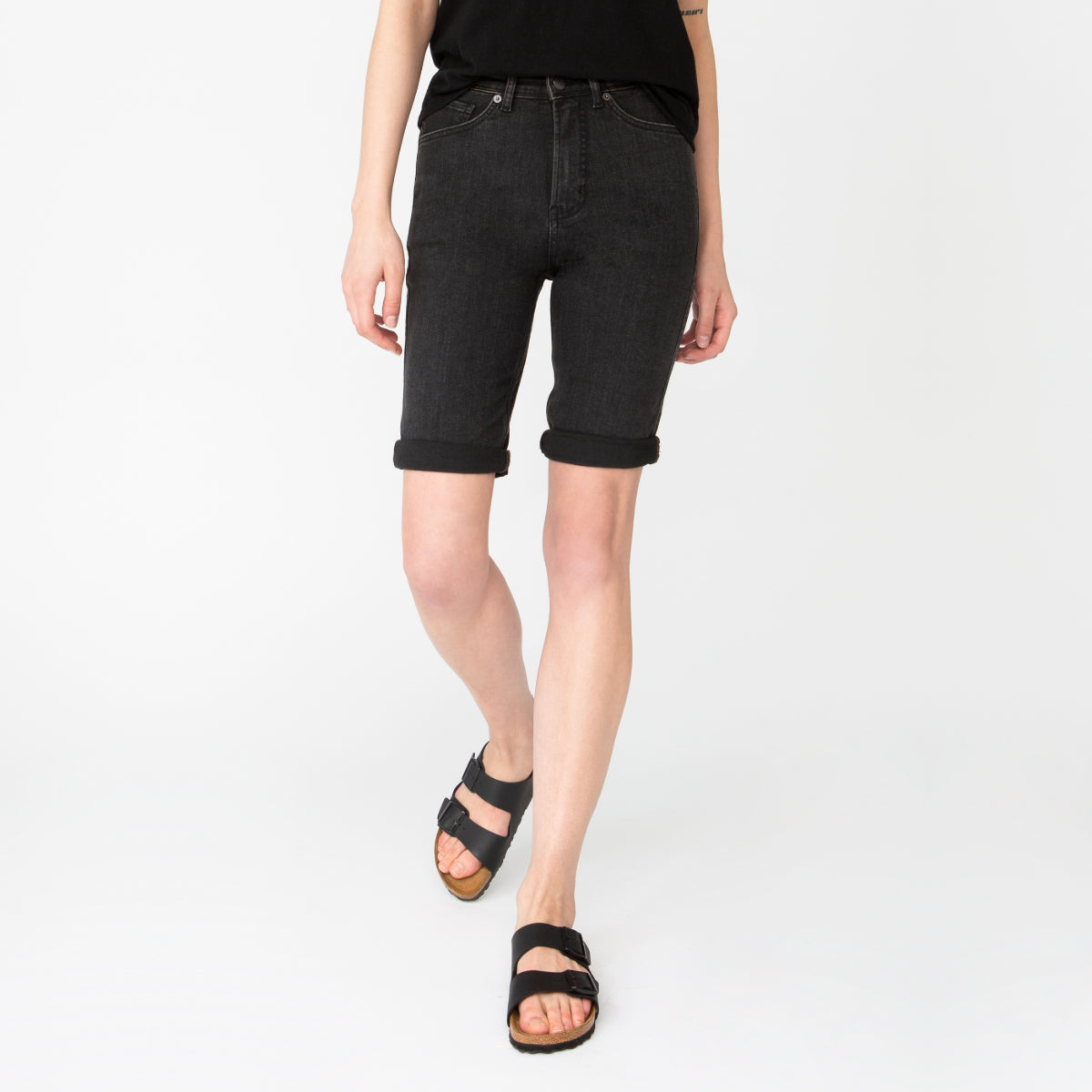 Duer (Sample) - Women's HR Commuter Short - Black