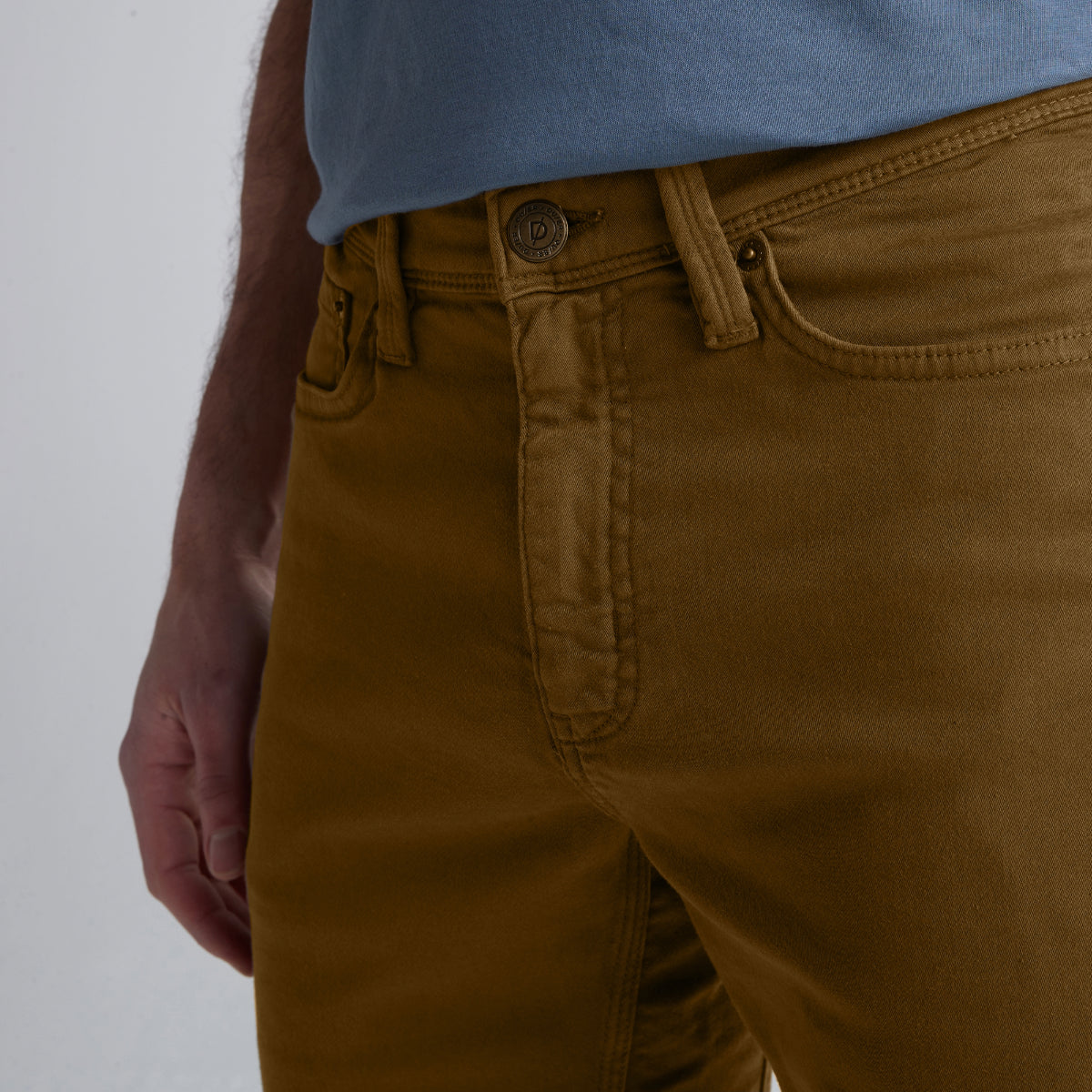 Duer - Men's No Sweat Short - Tobacco