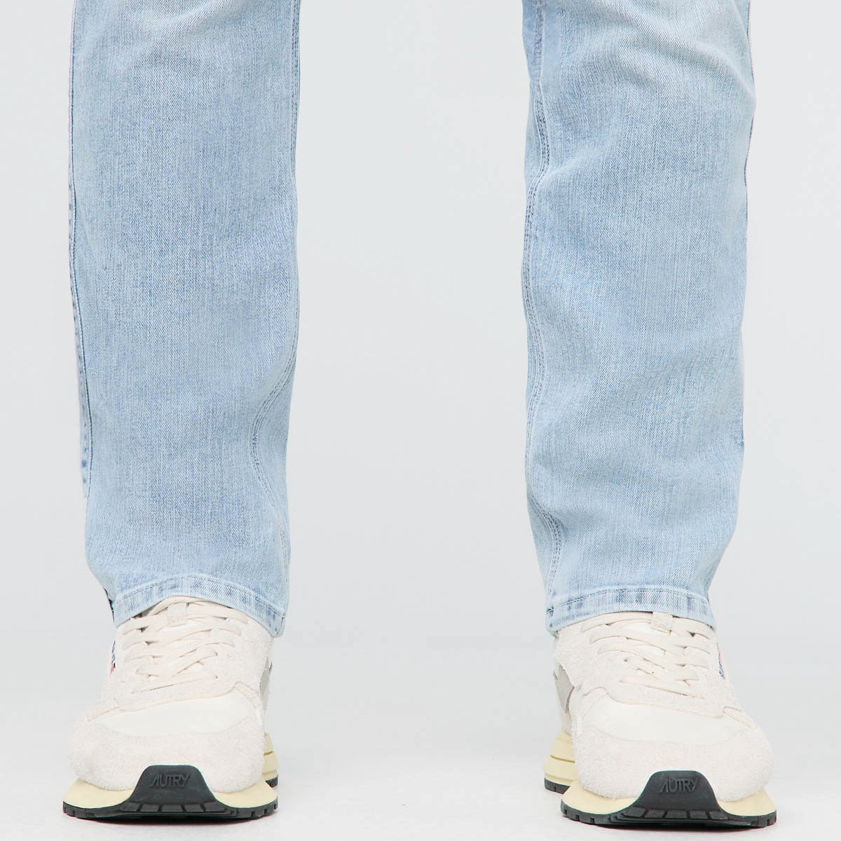 Duer (Sample) - Men's Performance Denim Relaxed Taper - Nimbus