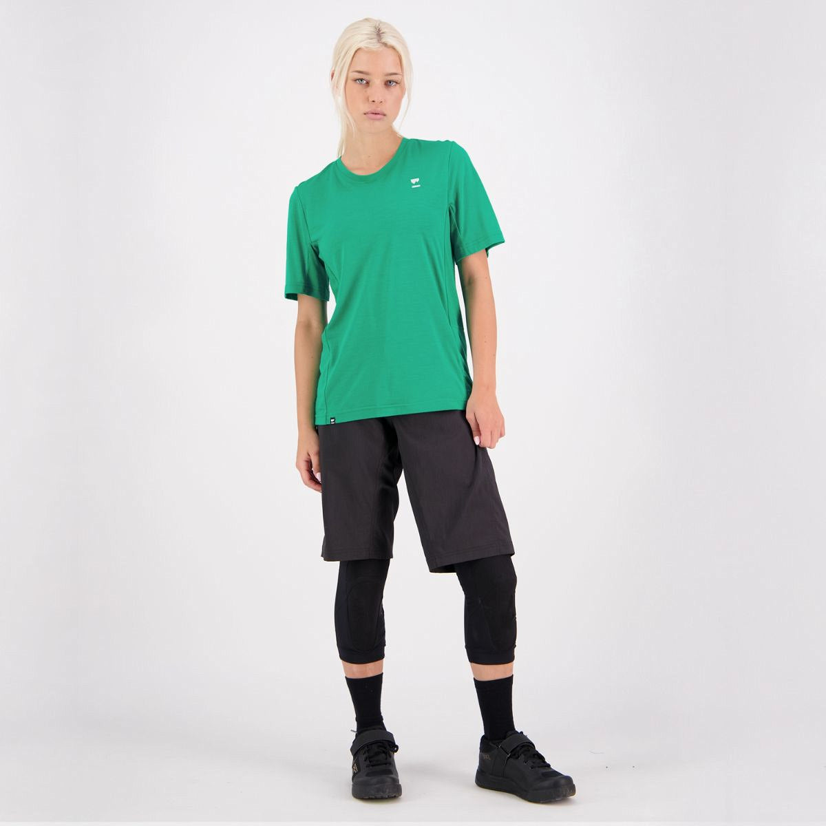 Mons Royale (Sample) - Women's Tarn Merino Shift Tee - Pop Green