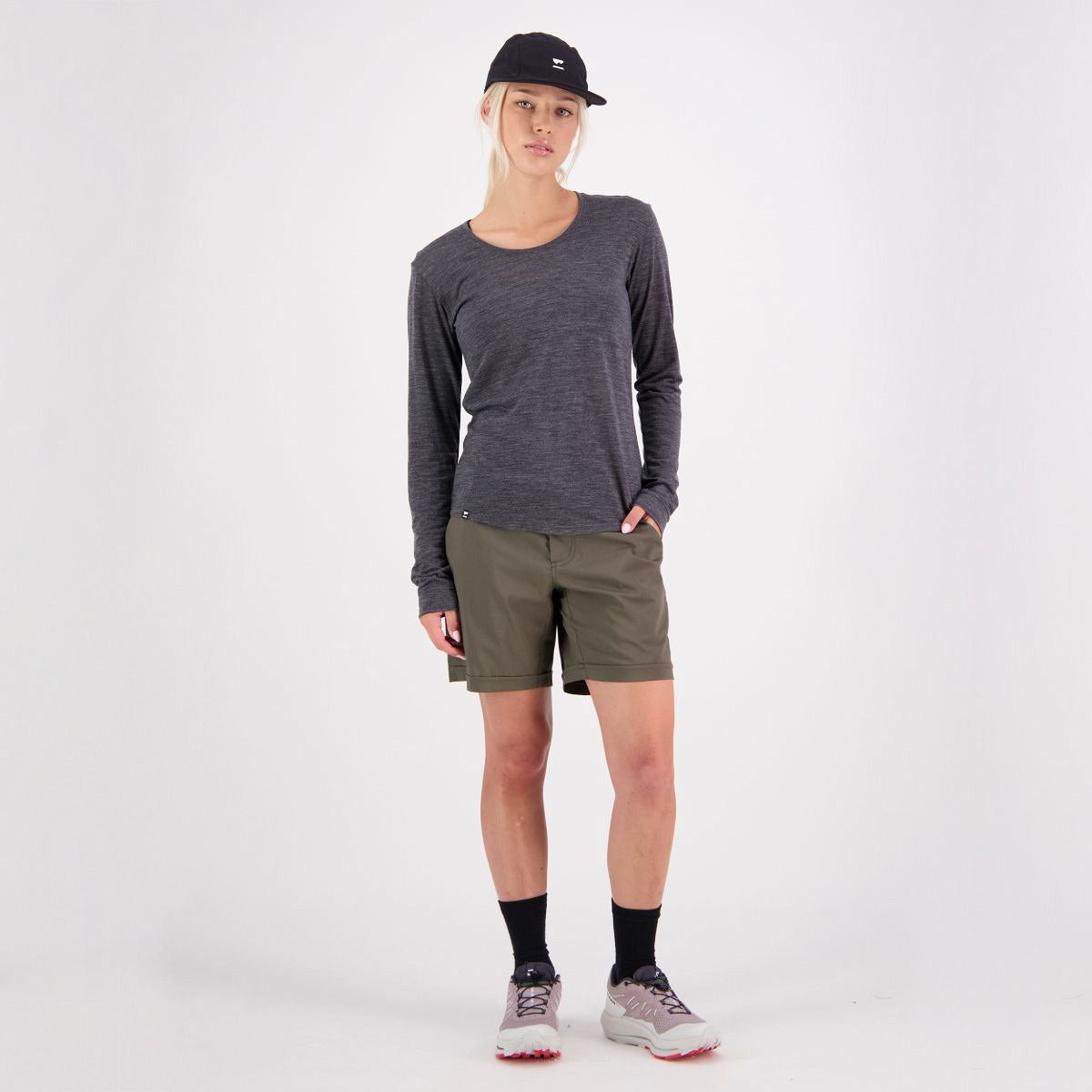 Mons Royale (Sample) - Women's Zephyr Merino Cool LS - Smoke