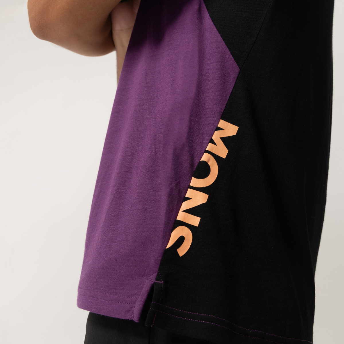Mons Royale - Men's Diversion Merino Bike Jersey Short Sleeve - Boysenberry/Black