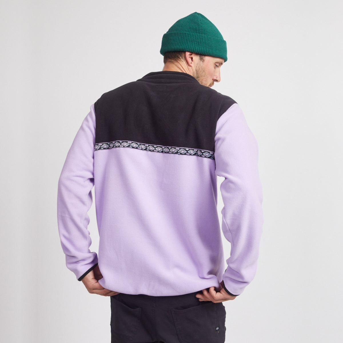 Yuki Threads - Unisex Vibes Fleece - Black / Purple Haze