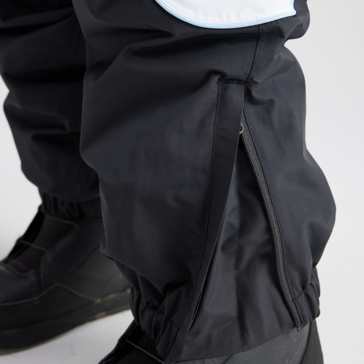 Yuki Threads - Unisex Eddie Pant - Black