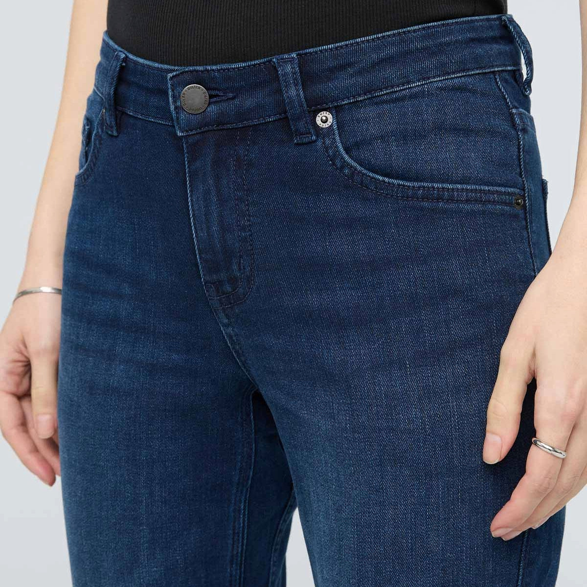 Duer (Sample) - Women's Performance Denim Girlfriend Jeans - Deep Sea Blue