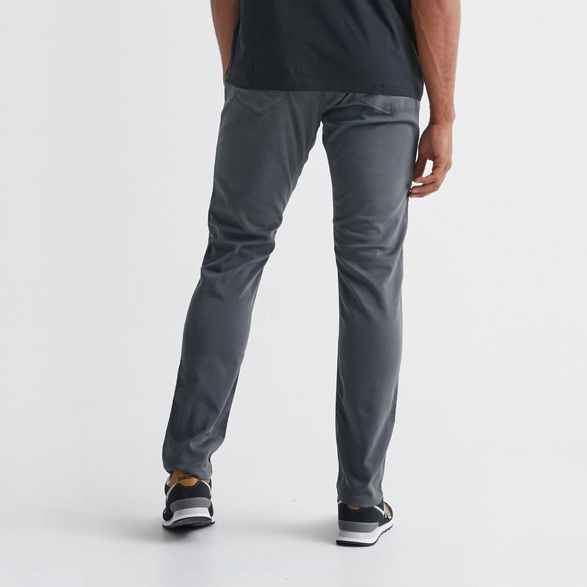 Duer - Men's No Sweat Pant Relaxed Taper  - Gull