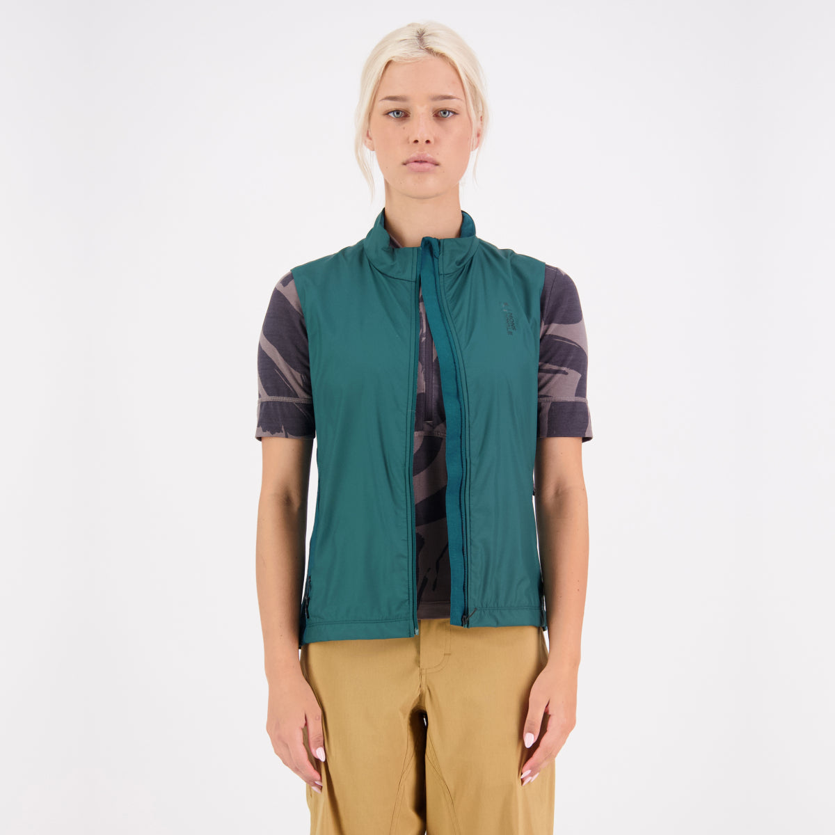 Mons Royale (Sample) - Women's Redwood Wind Vest - Evergreen