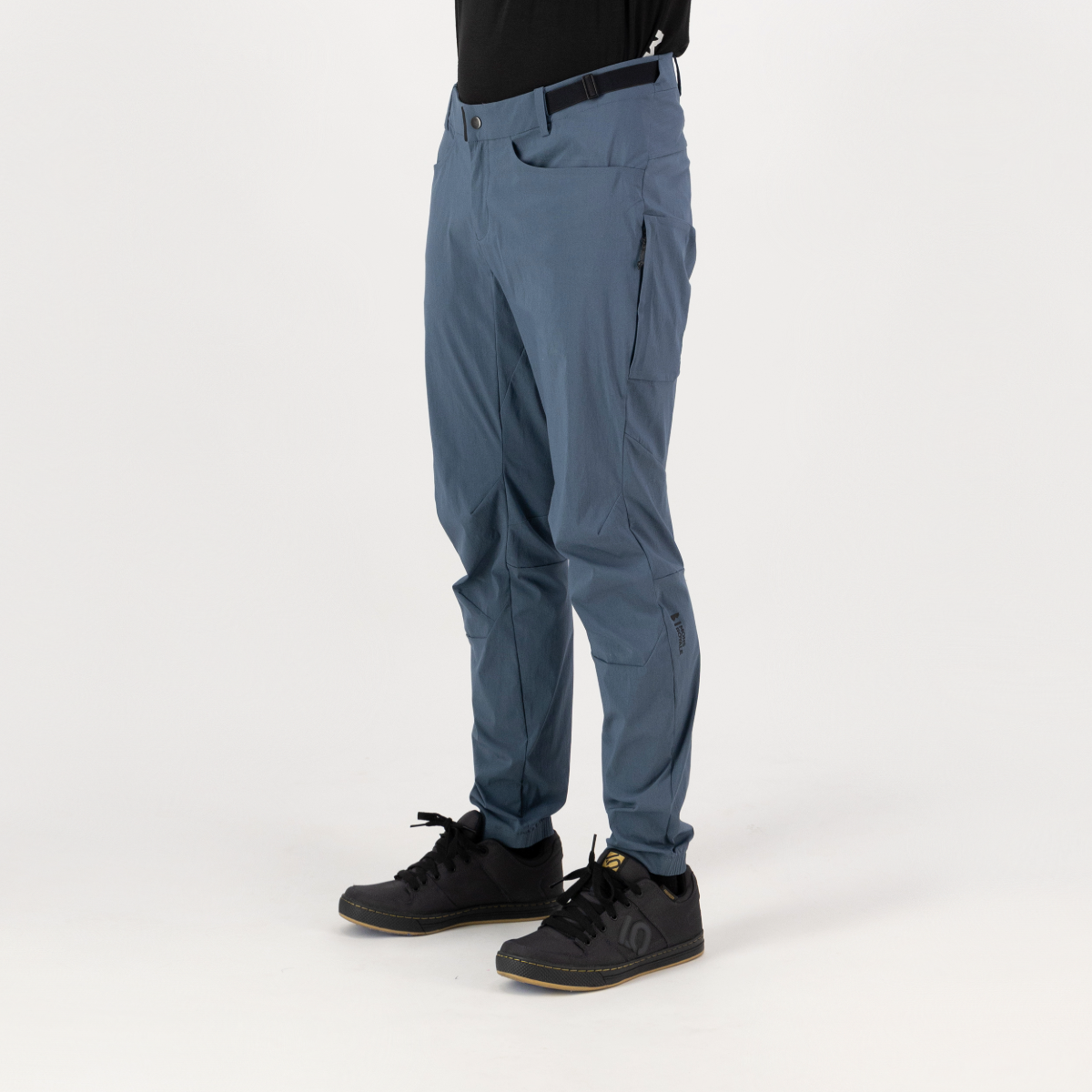 Mons Royale (Sample) - Men's Diversion Merino Trail Pants - Abyss - Futureproof.life