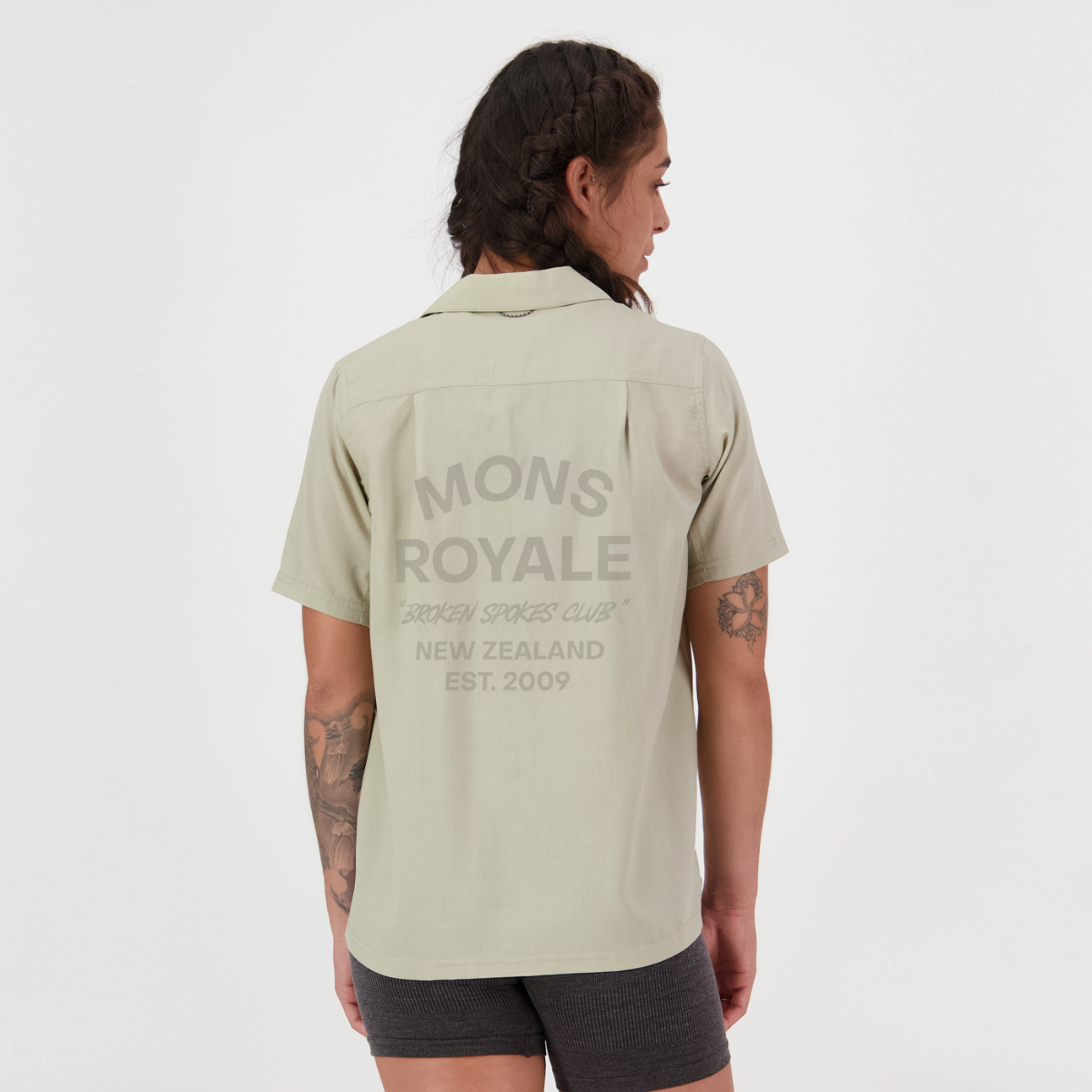 Mons Royale (Sample) - Women's Breezer Merino Short Sleeve Shirt - Dried Eucalyptus