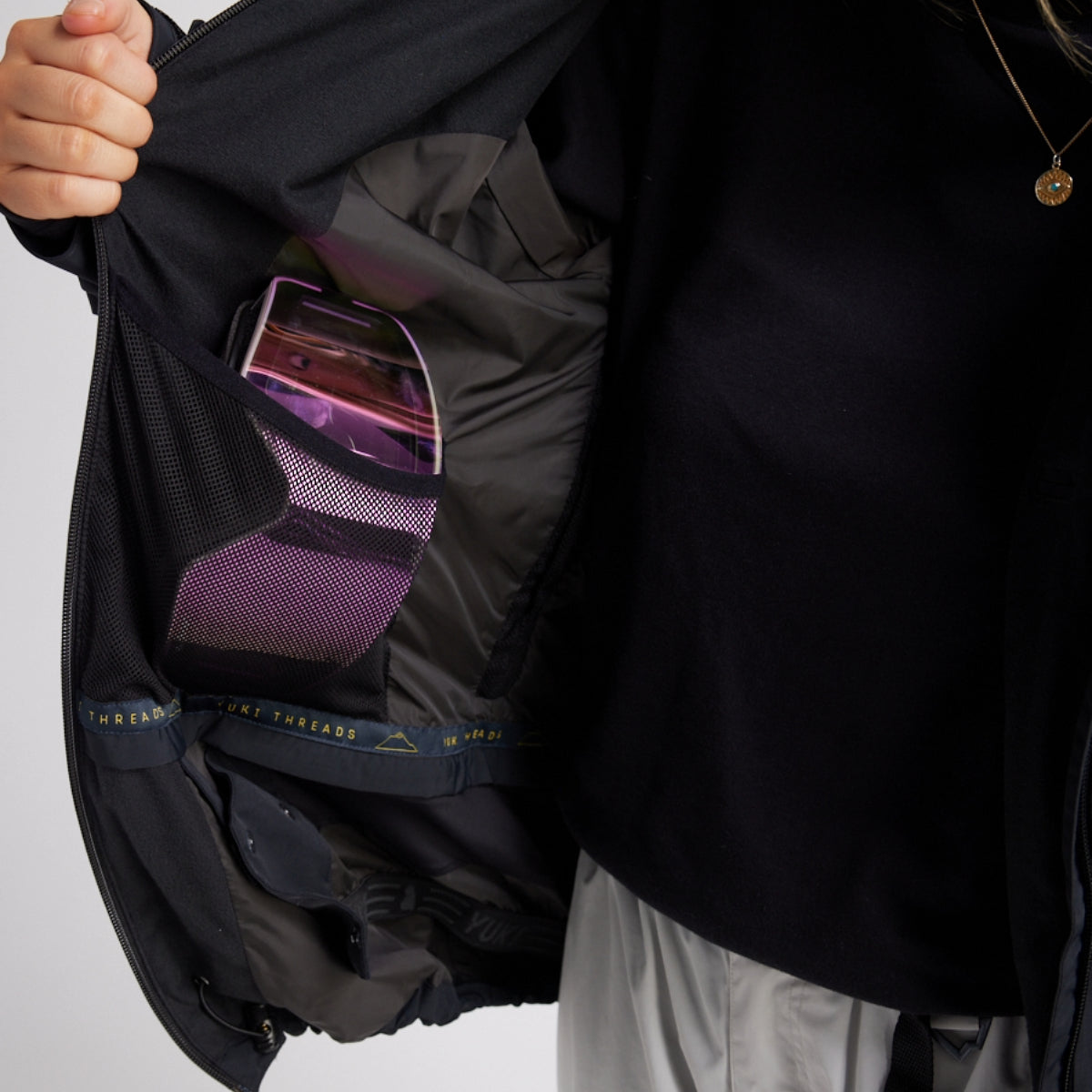 Yuki Threads - Unisex Bilbo Jacket - Black